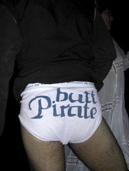 butt_pirate1