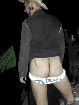 butt_pirate3