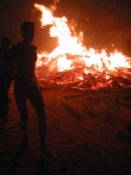 3210TEMPLE_BURN_DANCER